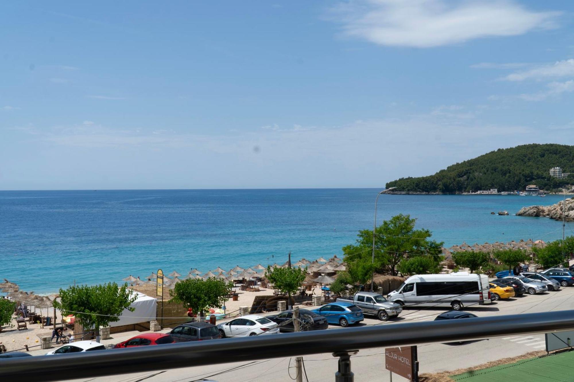 Rondo'S Hotel Himare Exterior photo